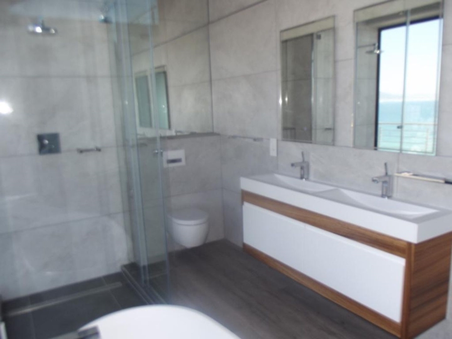 3 Bedroom Property for Sale in Bloubergrant Western Cape